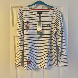 NWT Women’s Christmas shirt